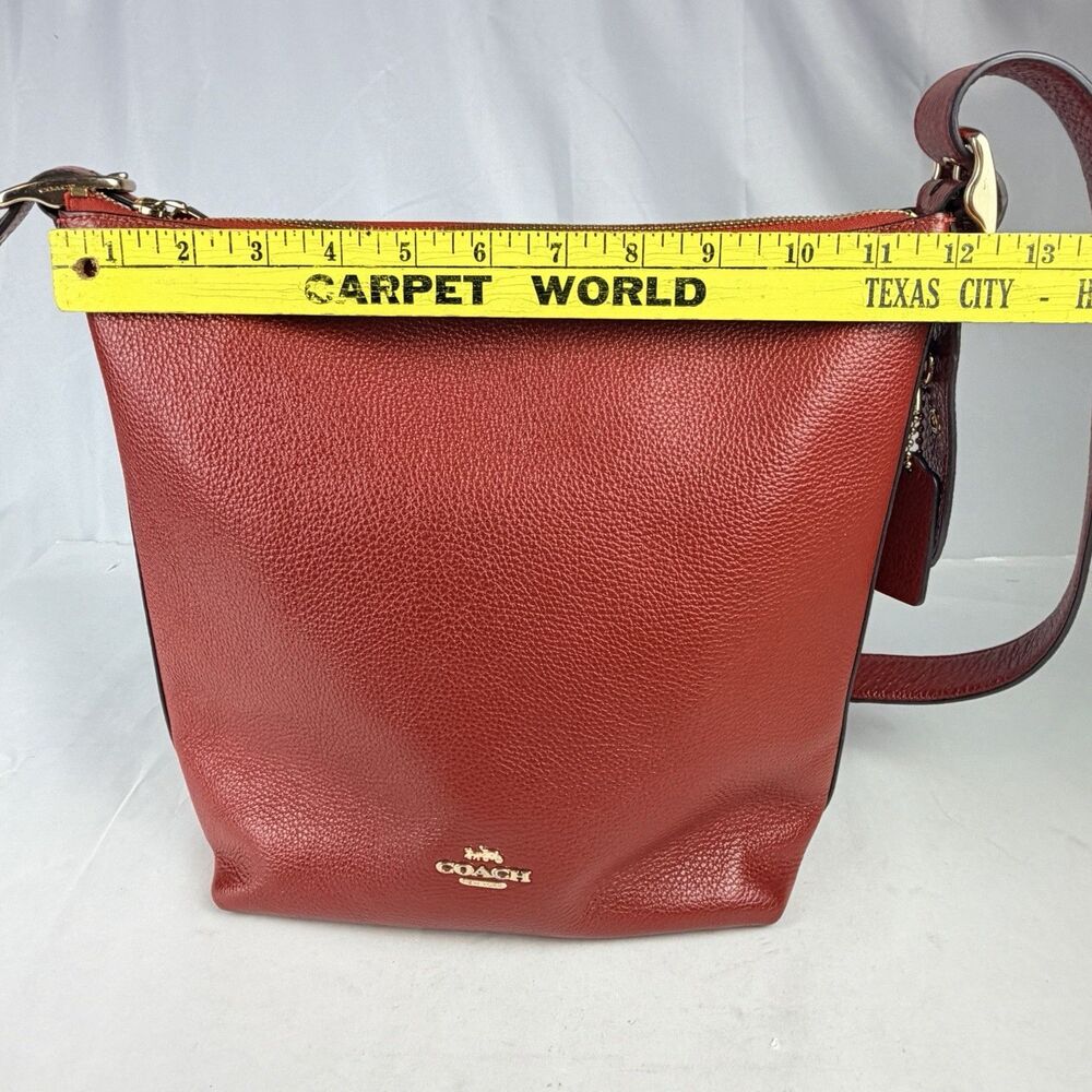 COACH C2818 Val Duffle Shoulder Bag in Pebble Red Leather 4"x12"x10" EUC - Picture 16 of 16